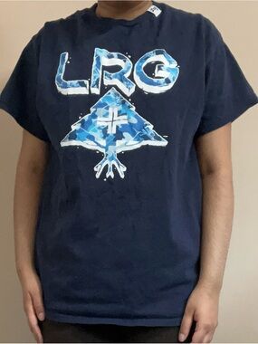 Women Size Medium LRG Navy Tee with Blue Camo Logo